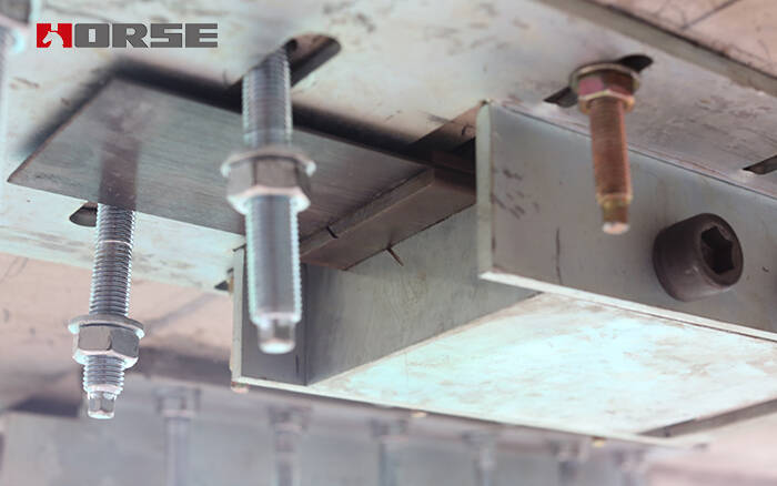 prestressed CFRP laminate prestressed CFRP laminate