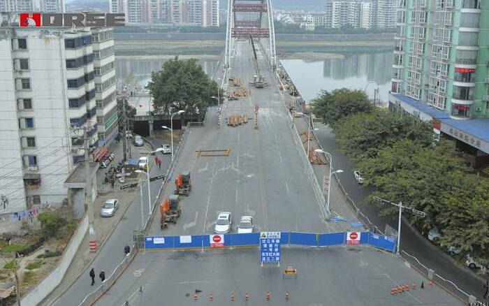 FRP retrofitting of bridges FRP retrofitting of bridges