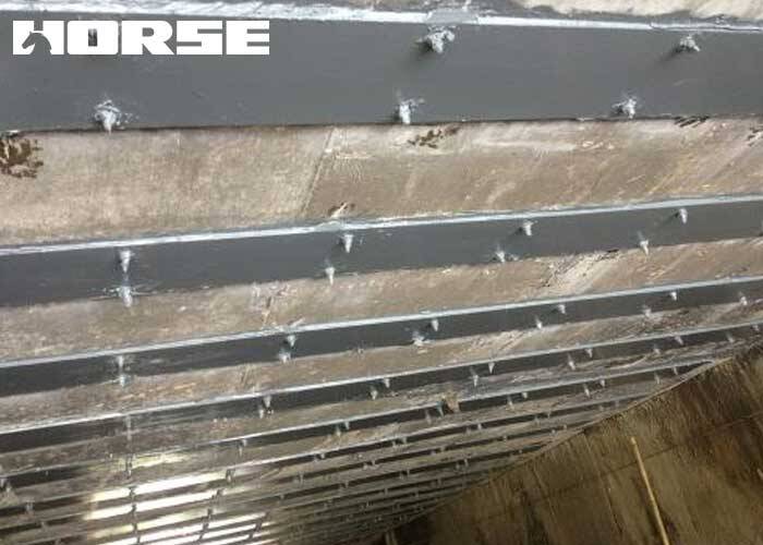 bonding steel plate reinforcement on the slab of bridge bonding steel plate reinforcement on the slab of bridge