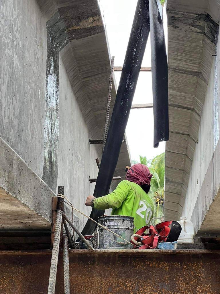 Steps For Reinforcing Bridge Cracks With Carbon Fiber Steps For Reinforcing Bridge Cracks With Carbon Fiber