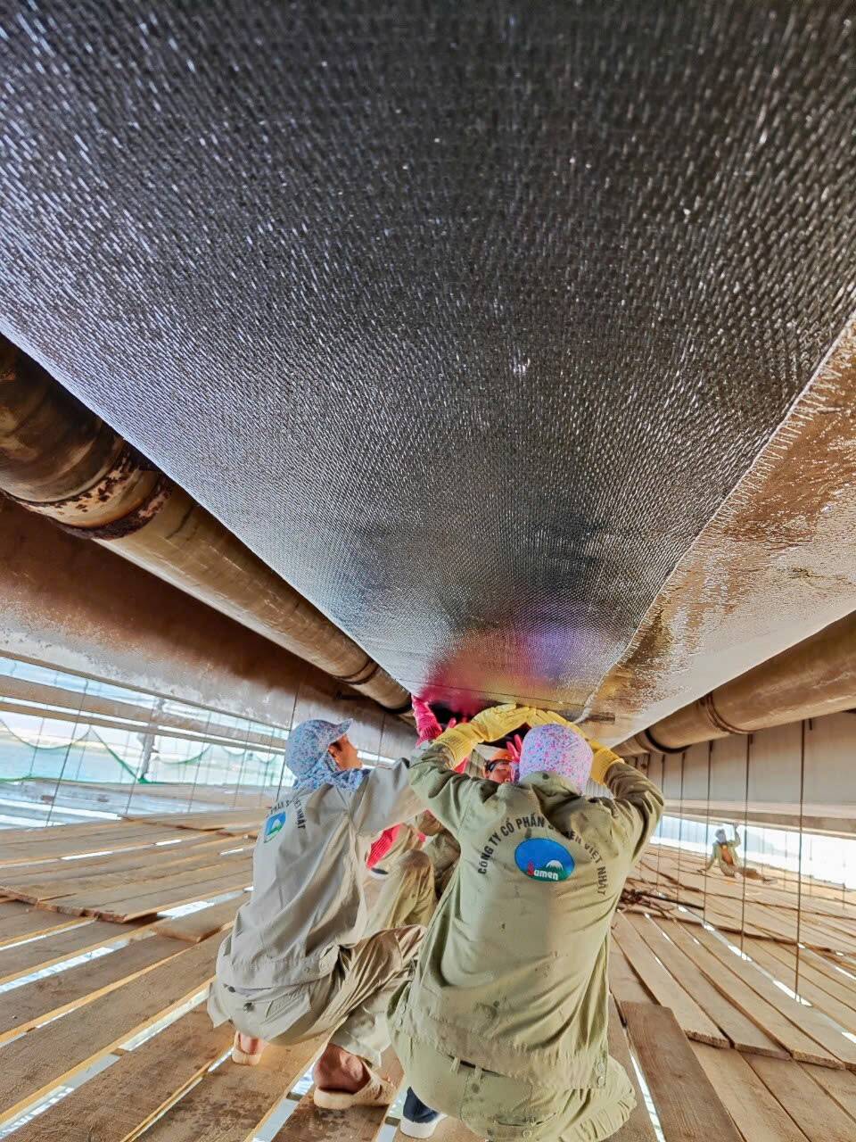 Repair Damaged Bridge Girder and Piers with Carbon Fiber Reinforced Polymer(CFRP) Repair Damaged Bridge Girder and Piers with Carbon Fiber Reinforced Polymer(CFRP)